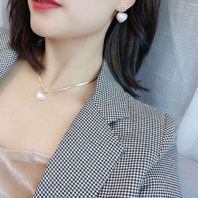 Kalung Titanium Belut Love Korean Versi Vintage Premium