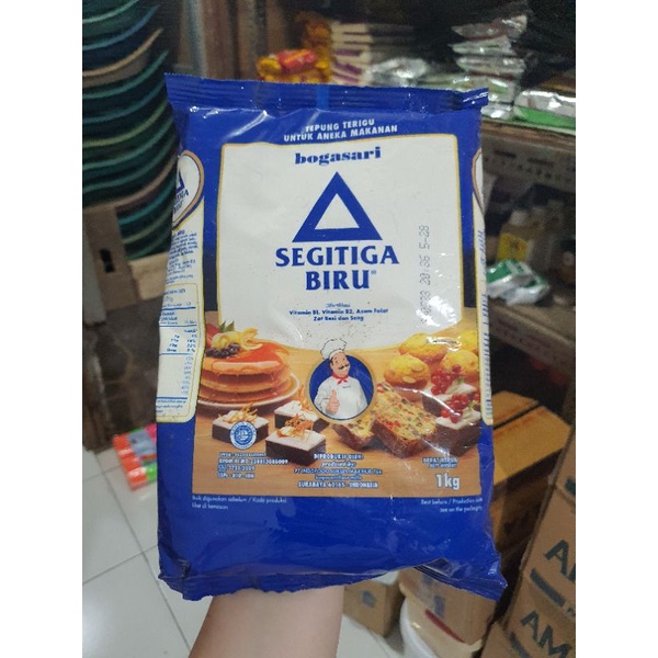 

tepung segitiga biru premium 1kg
