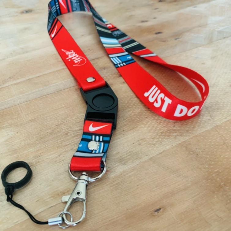 

[PROMO T7T42] Lanyard Printing Gantungan ID Card Nike Sneaker Dijual