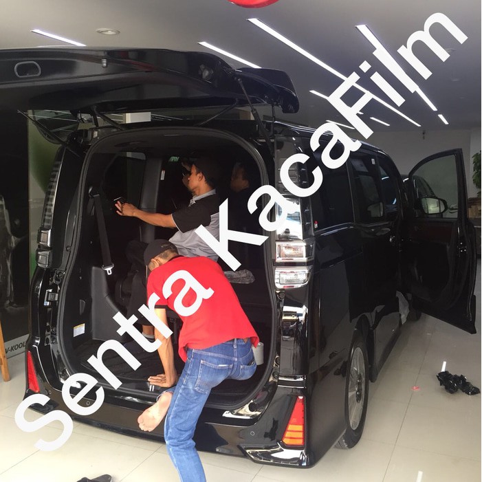 LLumar super black (80%) samping belakang sedan/hatchback