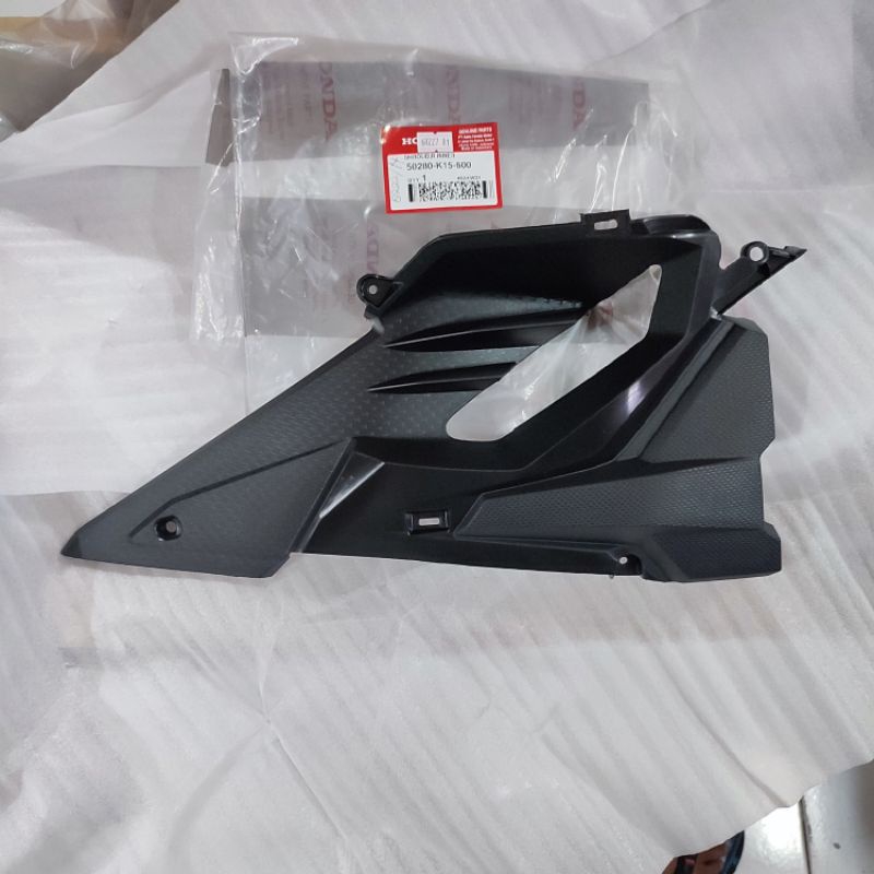 Shroud R Inner 50280-K15-600 Cover Sayap Dalam Kanan Hitam ORI Honda CB150 R CB 150 R Led 2018