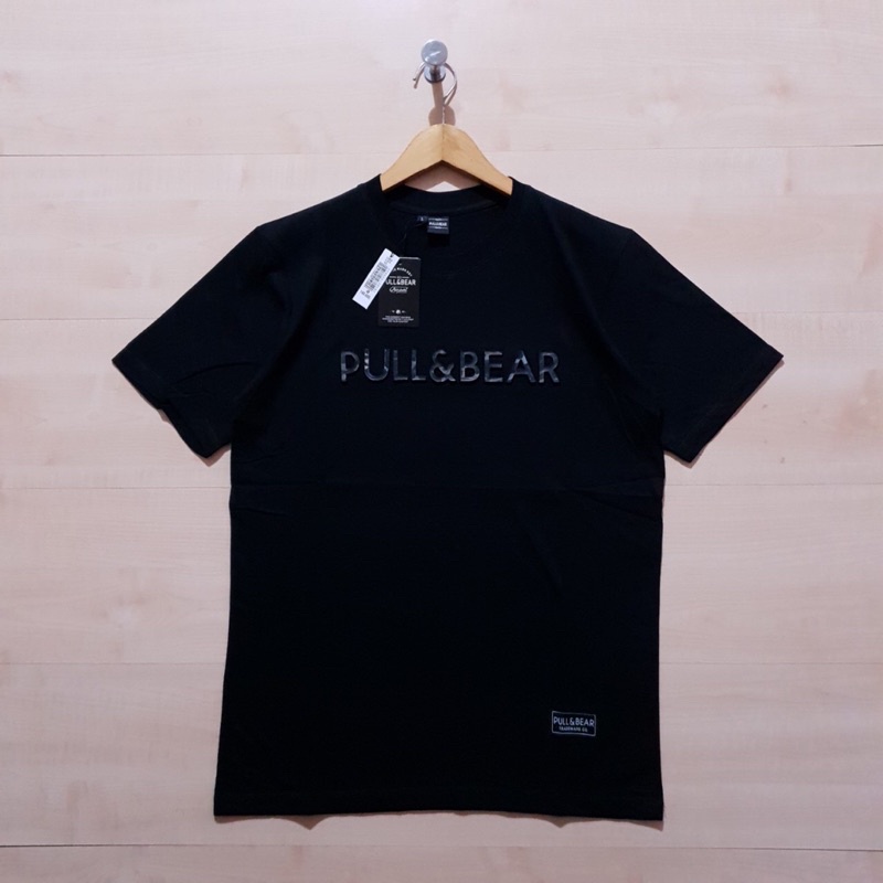 KAOS PULL AND BEAR EMBOSS LOGO ORIGINAL IMPORT