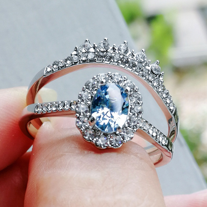 2pcs / Set Cincin Silver Hias Berlian Zirkon Oval Warna Biru Danau Untuk Wanita