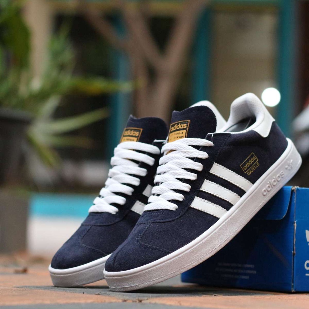 Jual Adidas Gazelle Original Suede || Sepatu Pria Original || Sepatu  Sneakers Pria || Sepatu Pria || Sepatu Kasual Pria Wanita || Sepatu Murah  || Sepatu Sekolah || Sepatu Wanita || Sepatu Adidas Original Pria Wanita |  Shopee Indonesia