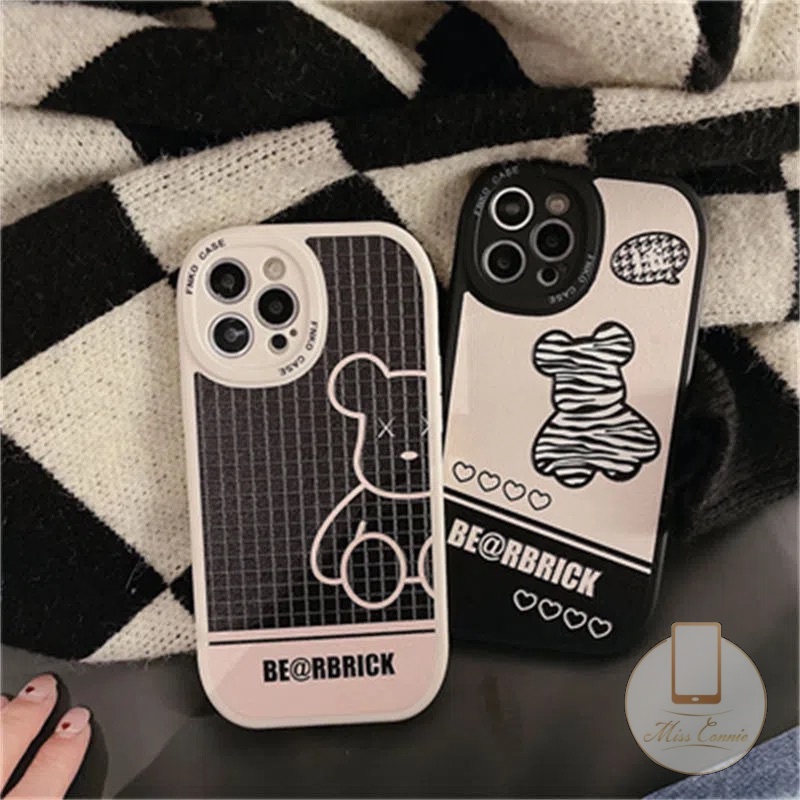 Soft Case Untuk Samsung A13 A04 A04s A73 A04E A32 A50s A12 A03 A14 A33 A50 A30s A53 A03s A23 A22 A10s A52 A21s A72 A51 A52s A20s A31 A20 A11 A71 Checkerboard Violent Bear Soft Case