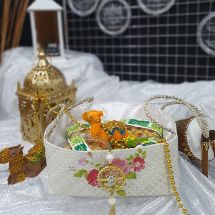 

Paket box hampers lebaran kue kering toples murah 69