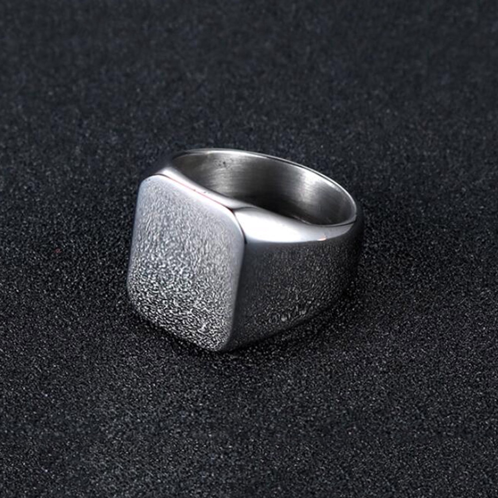 18rb Emas Perak hitam Gaya Sederhana Baja Titanium Dipoles Pria Perhiasan Fashion 4 warna Cincin Rings