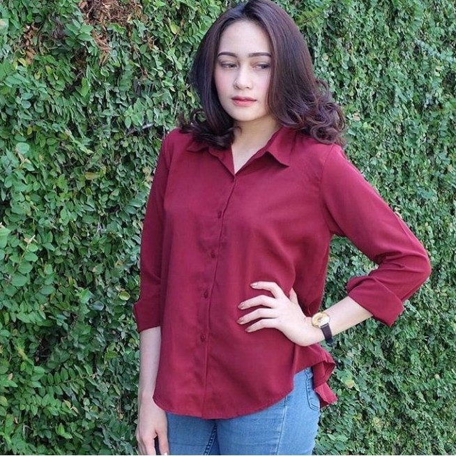 Kemaja wanita / kemeja basic / basic shirt / nagita kemeja bahan moscrepe