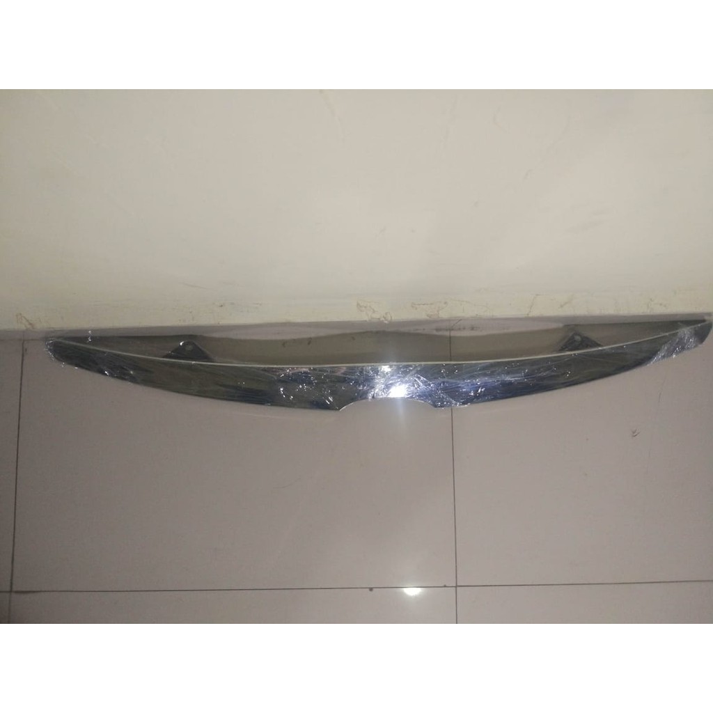 GRILL TOYOTA KIJANG INNOVA 2008-2011