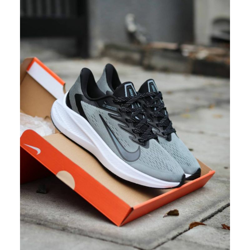 Sepatu Sneakers Nike Zoom Winflo 7 Wolf Grey