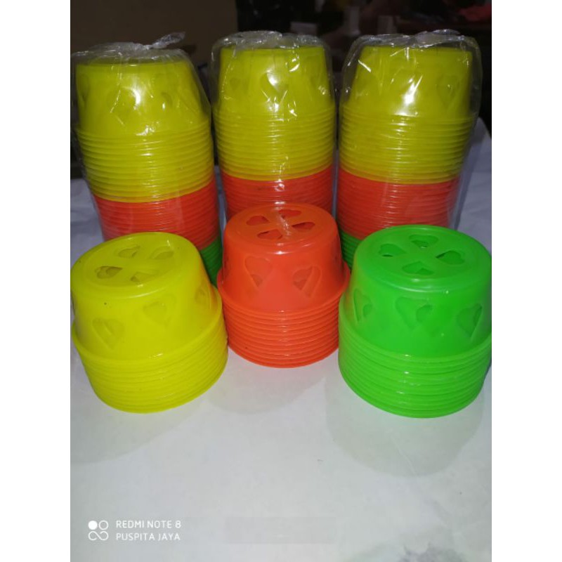 cetakan kue bolukukus (plastik 1 lusin) + Cup kertas kue bolu kukus 20pcs