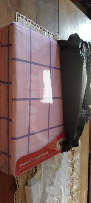 Kintakun Isthana - Sprei Kintakun Dluxe 180x200 - Rainbow 2/travis/stella/rose Shadow