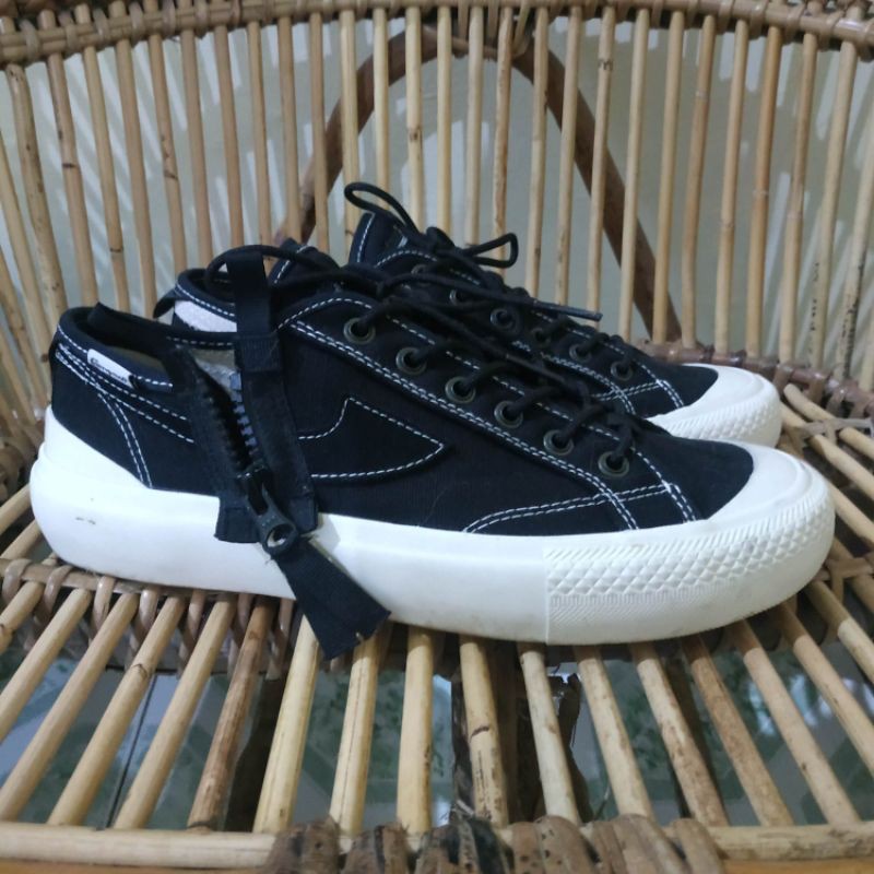 Compass Proto 1 Low second