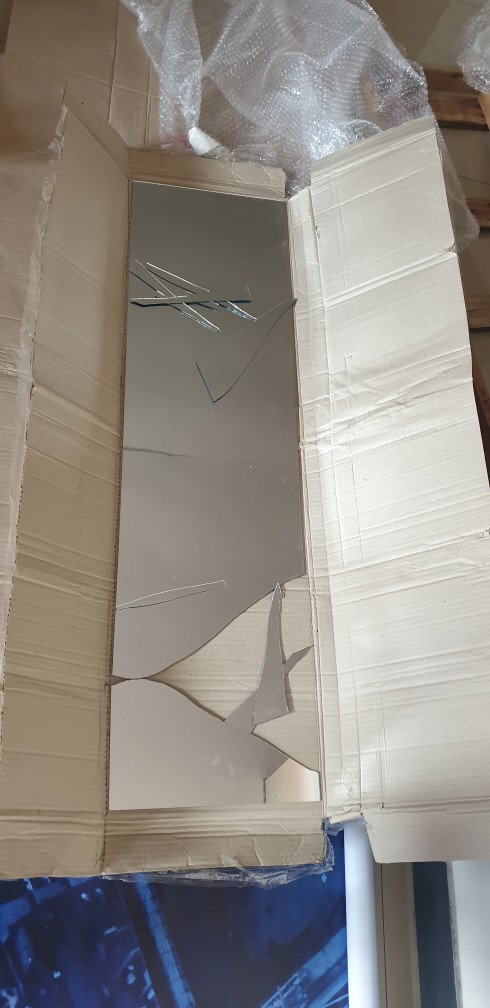 Lemari Pakaian 3 Pintu Cermin Lp 328