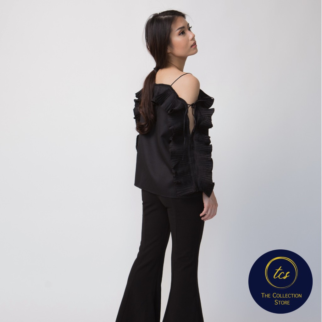 Ruffle Blouse Hitam dengan detail Tali