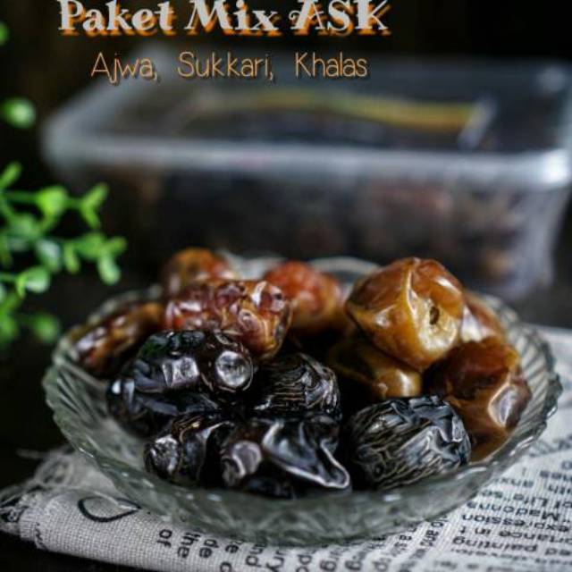 

Kurma ajwa, sukkari, khalas, tunisia tangkai 500grm