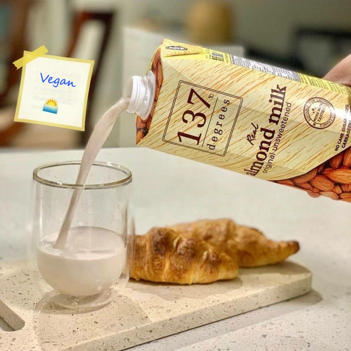 

c011cc Almond Milk 137 Degree 1 Liter - Original Xa201As