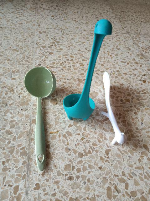 Sendok Kuah Dengan Tirisan