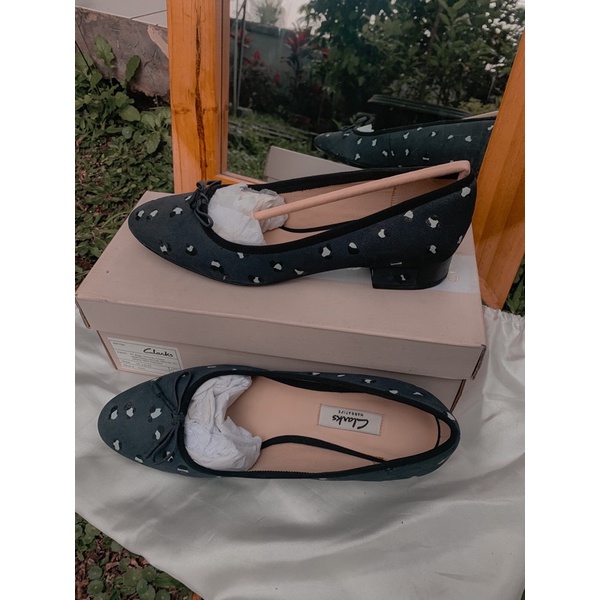 clarks Eliberry Isla shoes original woman (preloved)