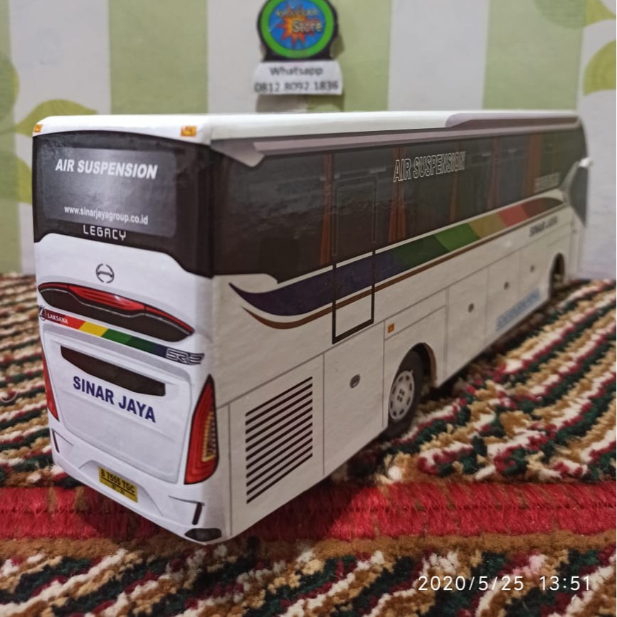 Miniatur Bus bis / mainan bus bis Sinar jaya SR2