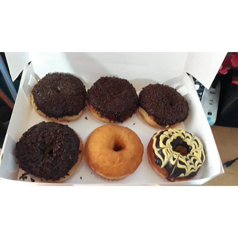 

Donat coklat premium