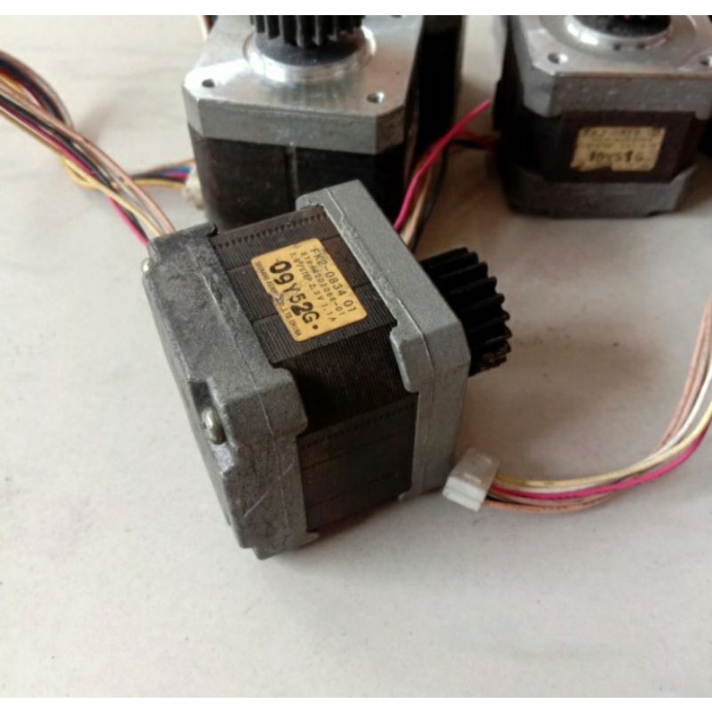 Stepper Motor Nema 17 2.3V 1.1A 6pin