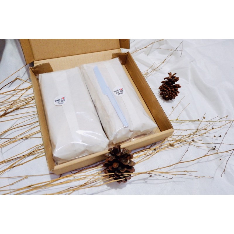 

CHOCBAN • HAMPERS LEBARAN • CHOCOBANANA • HAMPERS FOOD/GIFT BOX • HALAL • ENAK • ASLI • isi 2 pcs