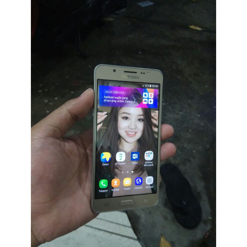 SAMSUNG J5 2016 RAM 2GB INTERNAL 16GB SECOND MULUS