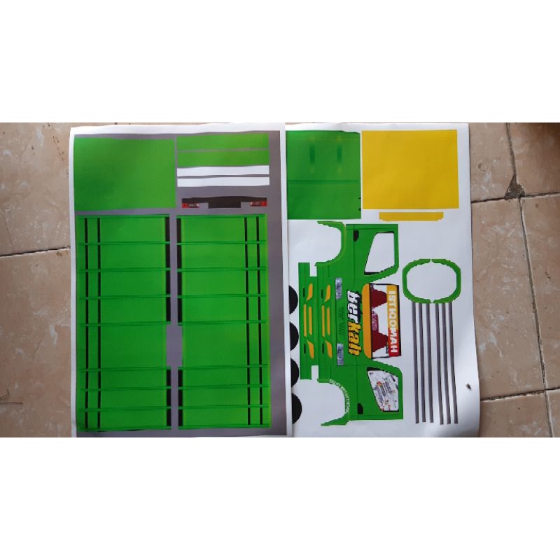 STIKER PAPERCRAFT TRUK BERKAH