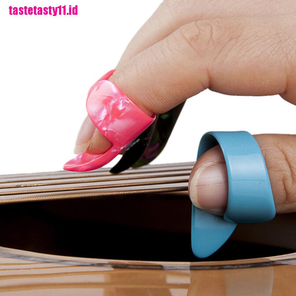 【TTID】2Pcs Colors Guitar Picks Playing Guitar Plectrums for Thumb Finger SS