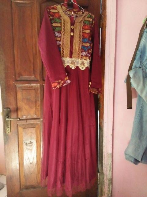 Batik Sarimbit 046 Couple Wanita Longdress / Gamis Brokat Seragam Keluarga Prodo (harga Terpisah)