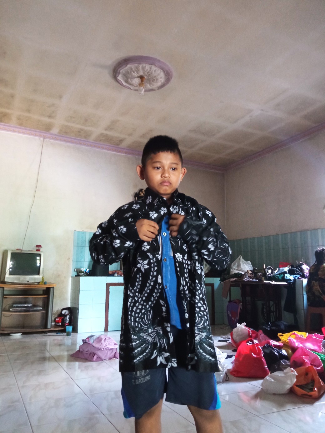 Maura Couple - Sania Ruffle Batik Couple Ori Ndoro Jowi Garansi Termurah Shopee - Batik Modern Solo