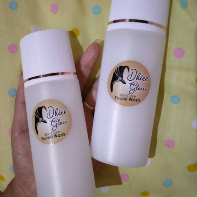 sabun pembersih wajah farmasi dhieeglow