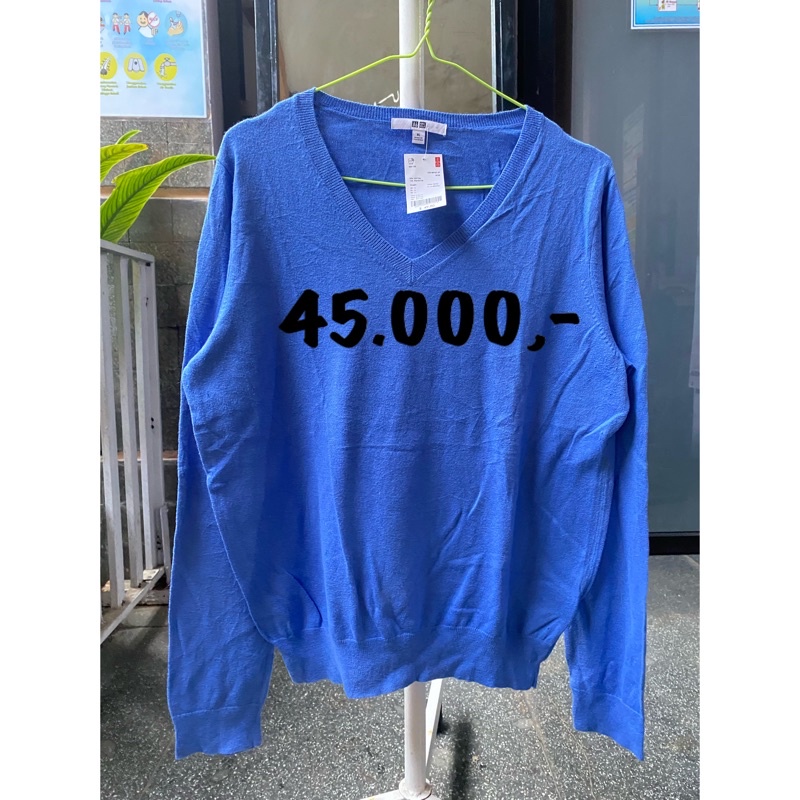 SWEATER WANITA / SWEATER WANITA MURAH / SWEATER WANITA UNIQLO / ATASAN RAJUT / ATASAN RAJUT MURAH / 