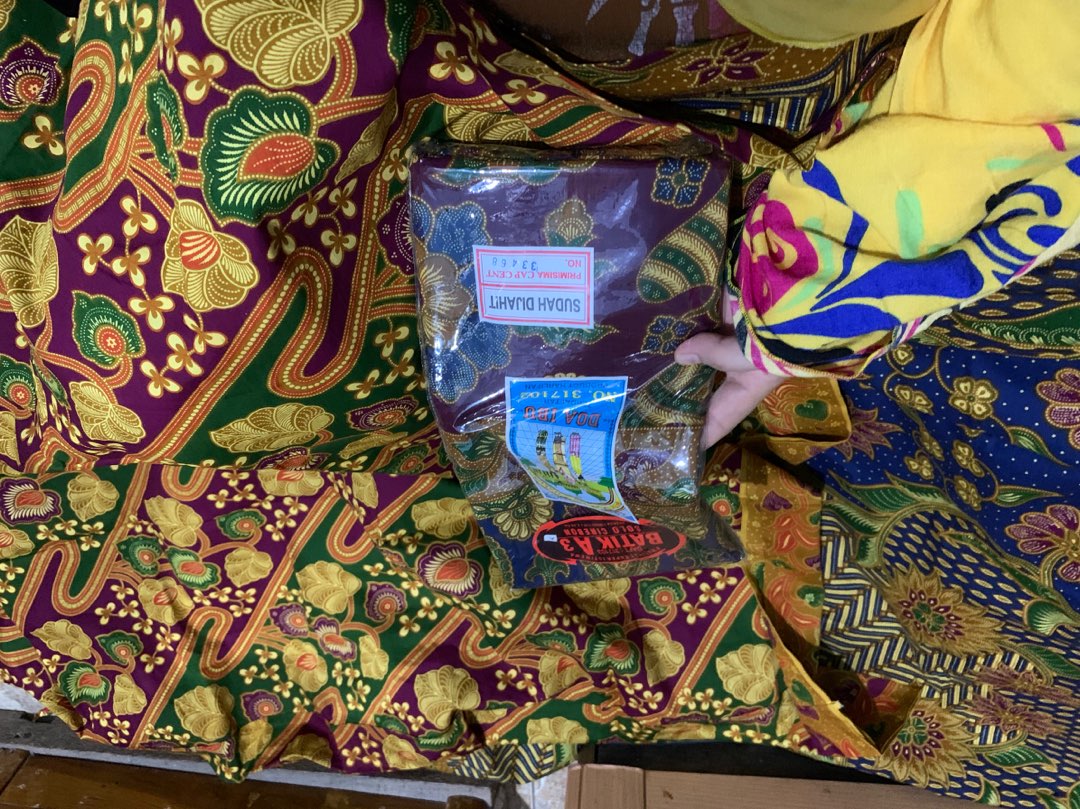 [random] Sarung Batik Halus Doa Ibu - Batik Solo Cirebon