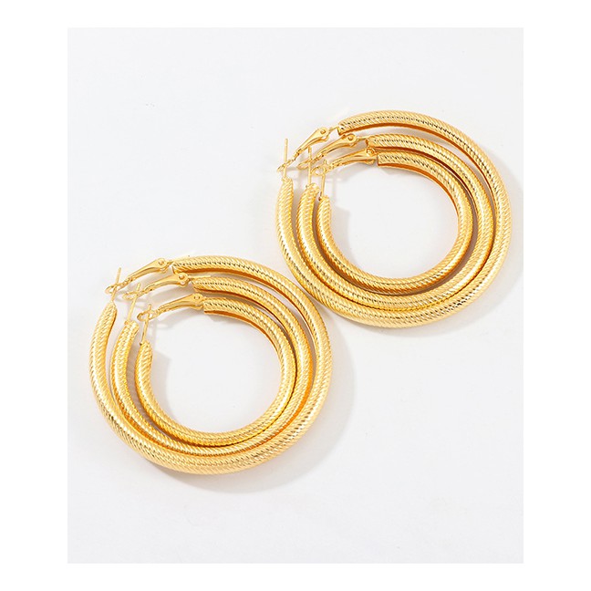 LRC Anting Tusuk Fashion Gold Circle Size C-shaped Earrings D46779