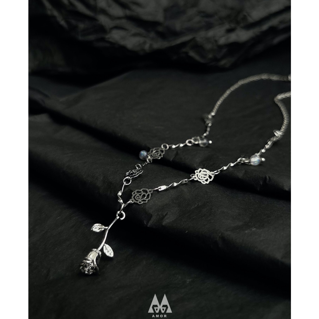 Kalung Rantai Klavikula Bahan stainless steel Gaya retro Perancis Untuk Wanita