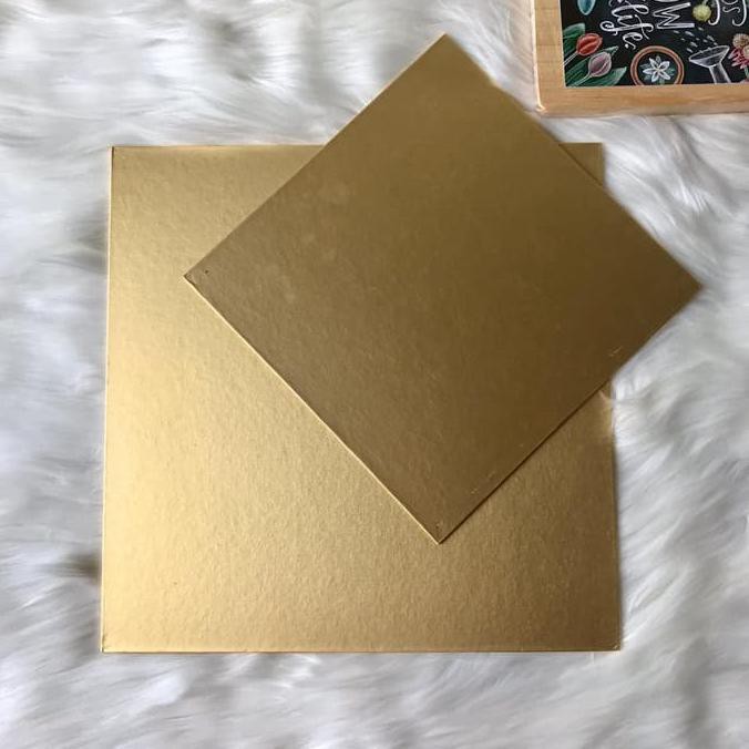 

Cake Board Gold Size 25X25Cm (1Pck)