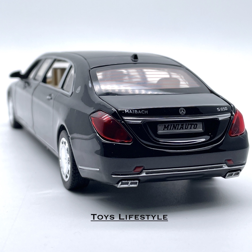 Mobil MiniAuto Diecast - Mercedes Benz Maybach S650 Skala 1:32