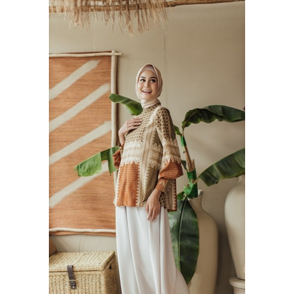 Nawa Blouse in Glade - Klamby