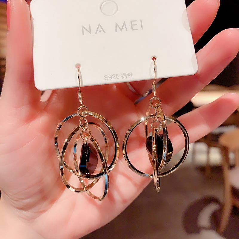 Anting Bulat Gaya Retro Korea Untuk Wanita