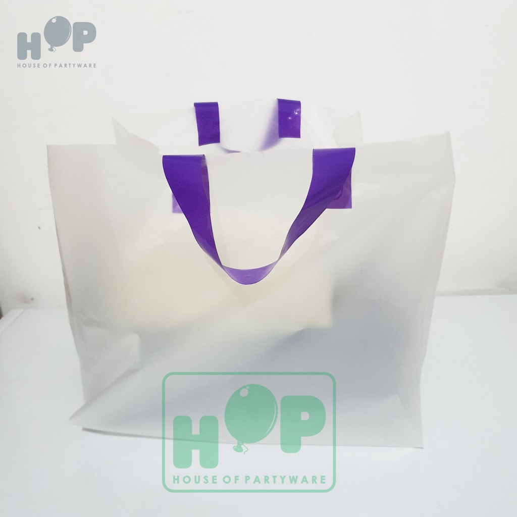 

Shopping Bag 34 x 45 cm / Tas Plastik Bolu / Plastik Packing Cake Box