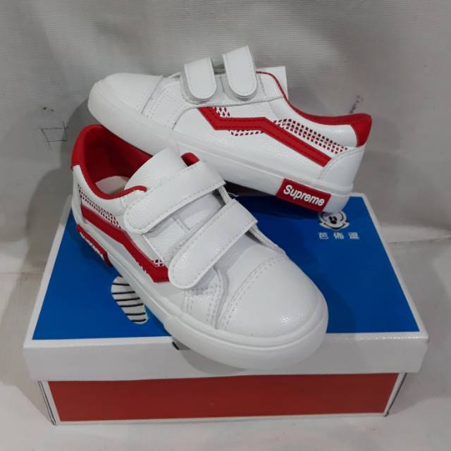 Sepatu sneakers anak putih merk FASHION original import