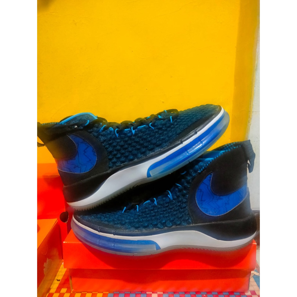 PROMO SEPATU BASKET/VOLI NIKE ALPHADUNK SECOND ORIGINAL SEPERTI BARU SIZE 45