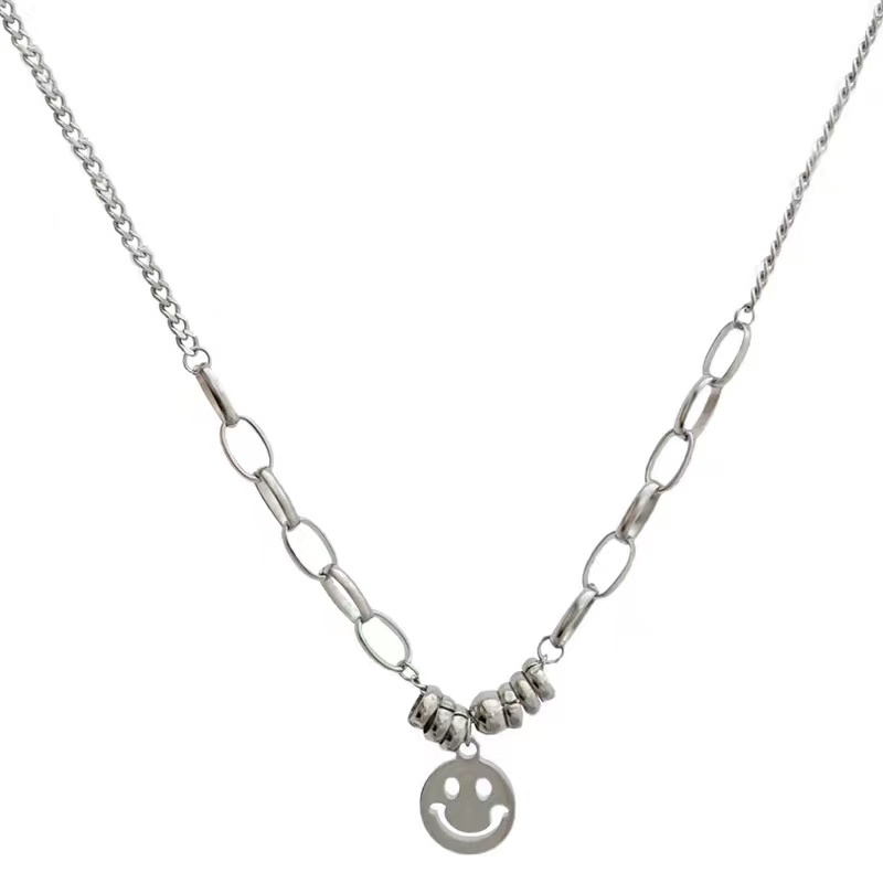 Kalung Liontin Smiley Face Gaya Hip Hop