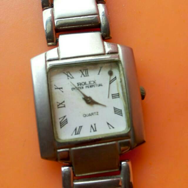 Jam rolex kotak