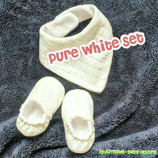 

Pure White Set