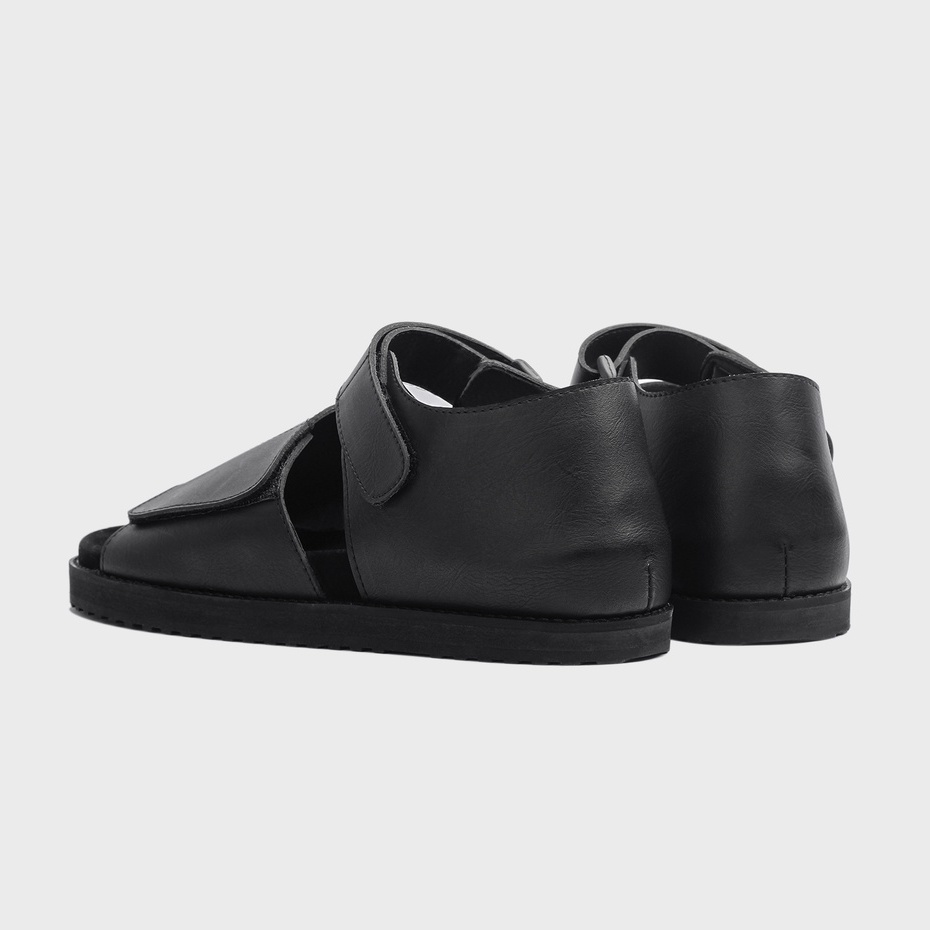 RORIN FULL BLACK |ManNeedMe x GFLAMES| Sandal Jepit Pria Casual Sendal Slide ORIGINAL