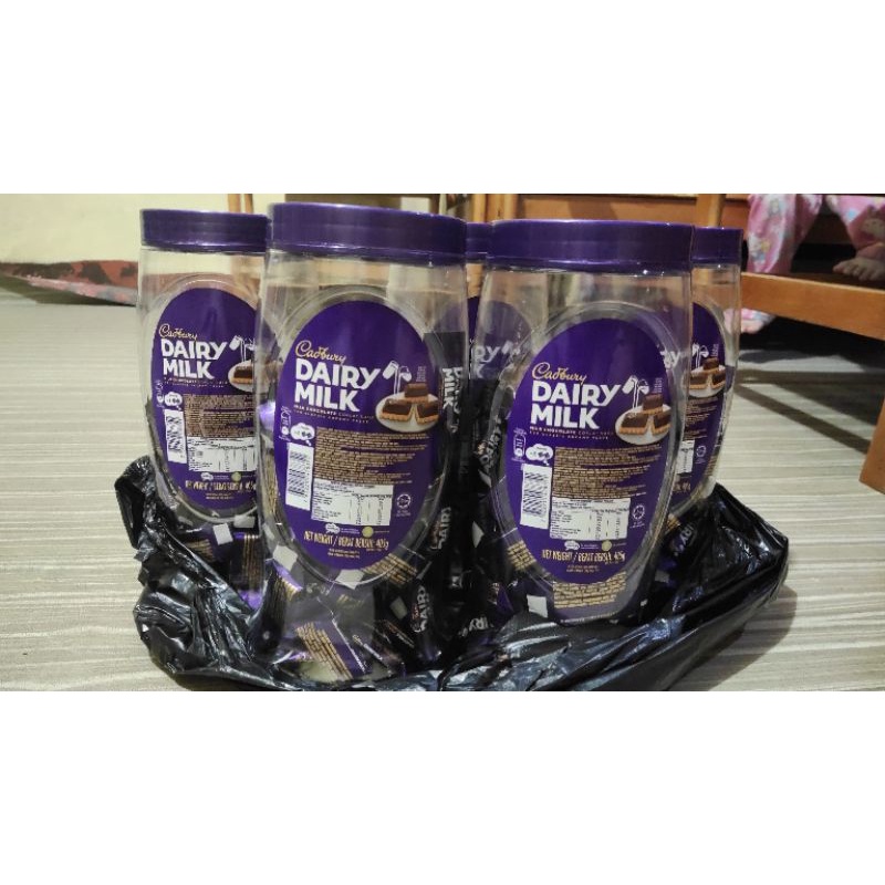 

cadbury malaysia 90biji