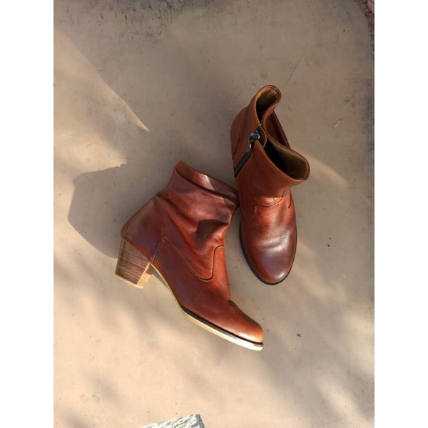 leather boots
